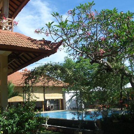 Villa Jaya Lovina  Exterior photo